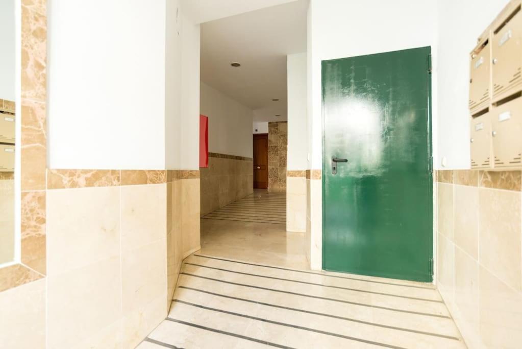 דירות Apartamento Con Parking Gratis En El Centro De מאלגה מראה חיצוני תמונה